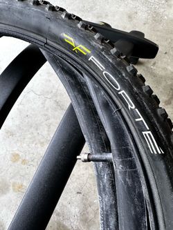 Premium Mountain  Bike Tires with  Tubes