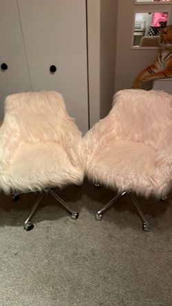 Two pink fur chair for free
