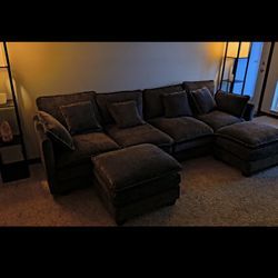 Couch with 2 ottomans