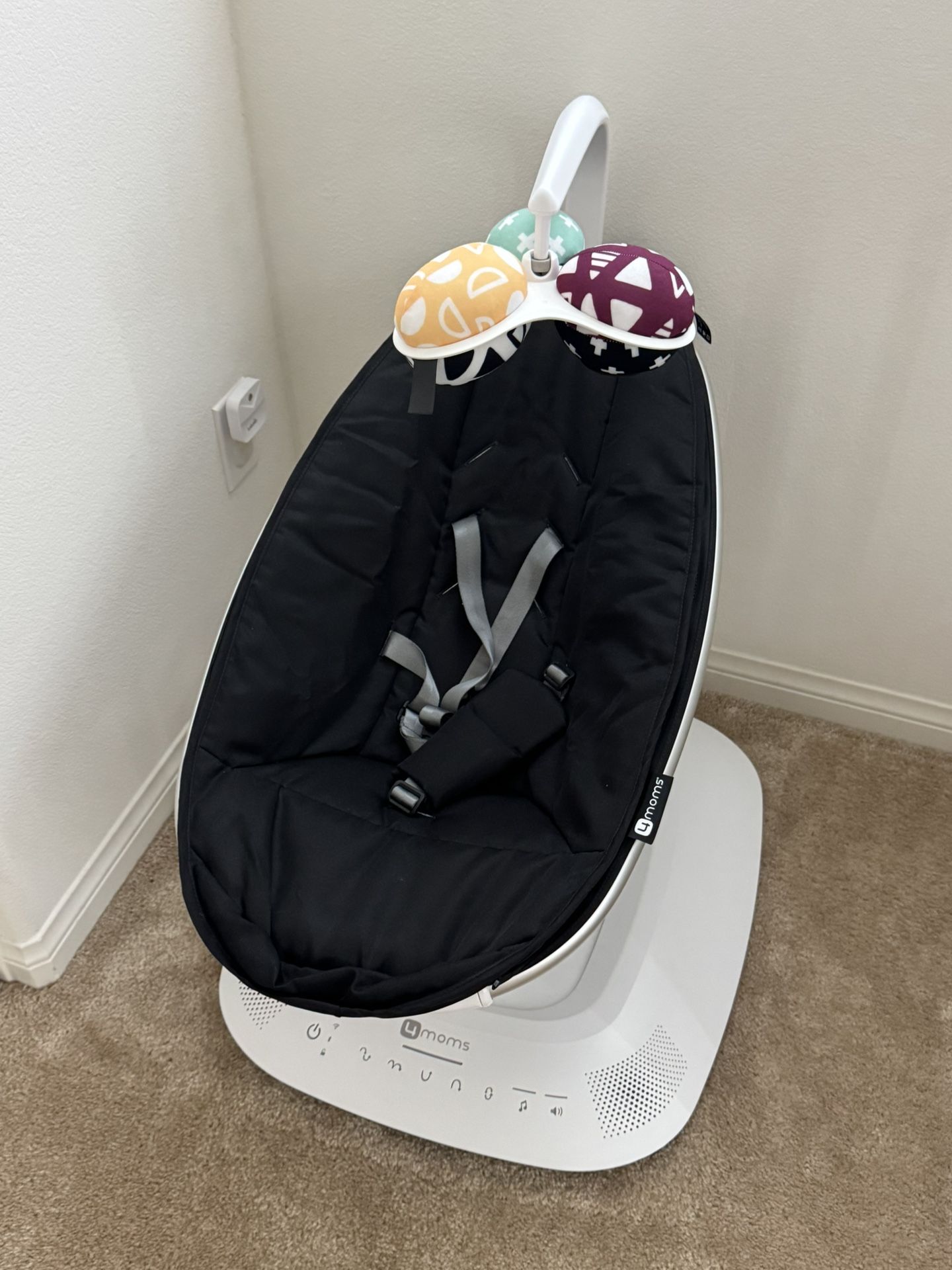 4moms mamaRoo Multi-motion Baby Swing Smart Connectivity