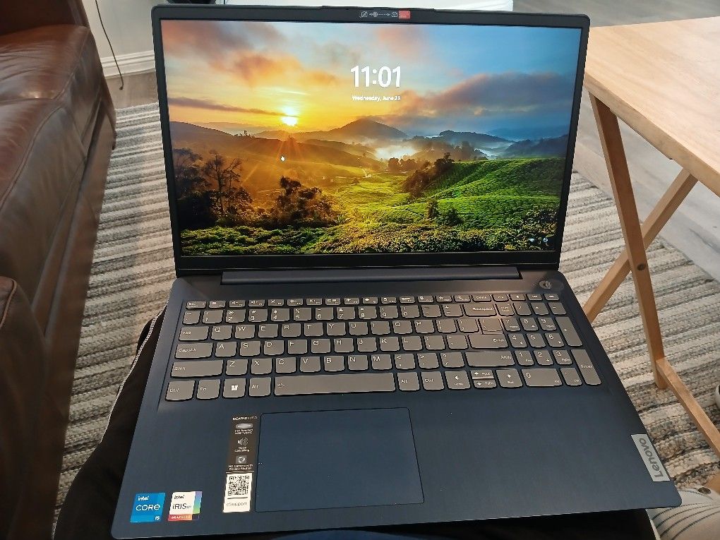LENOVO IDEA PAD 3 "BRAND NEW"