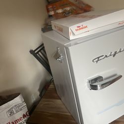 Small Fridge 