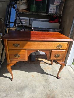 Queen Anne Lowboy Vintage Dresser