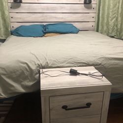 Bedroom Set With Matters And Night Stand 