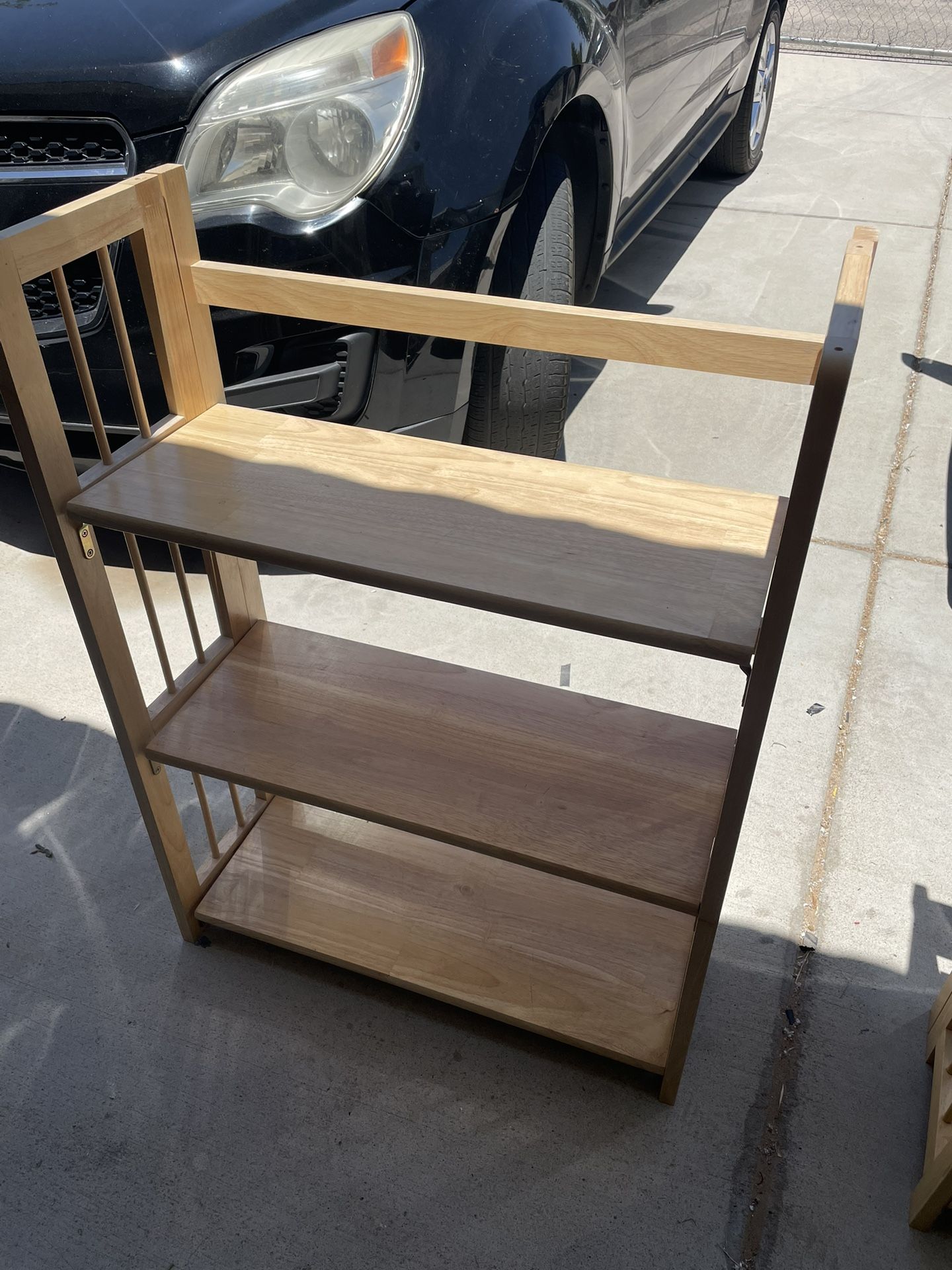 5 Wooden Shelves