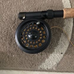 Pflueger Summit 1295 reel w/PFLFX 8046 6’8” 3pc Fly Rod combo.