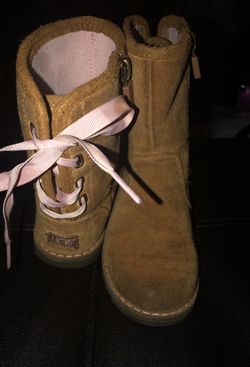 Toddler UGG boots 9c