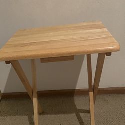 2 Foldable Side Tables 