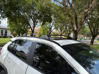 Rack cruzados RAV4 2019-2025