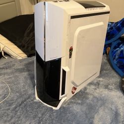 Sky tech Archangel Gaming Pc: GTX 1050 Ti (DOES NOT TURN ON)
