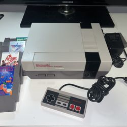 Original Nintendo NES Console Bundle w./ 4 Games, 1 Controller Tested & Working 