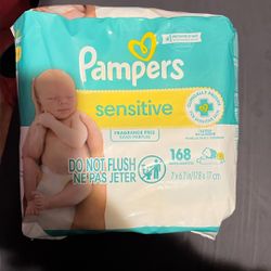 pampers sensitive WIPES 
