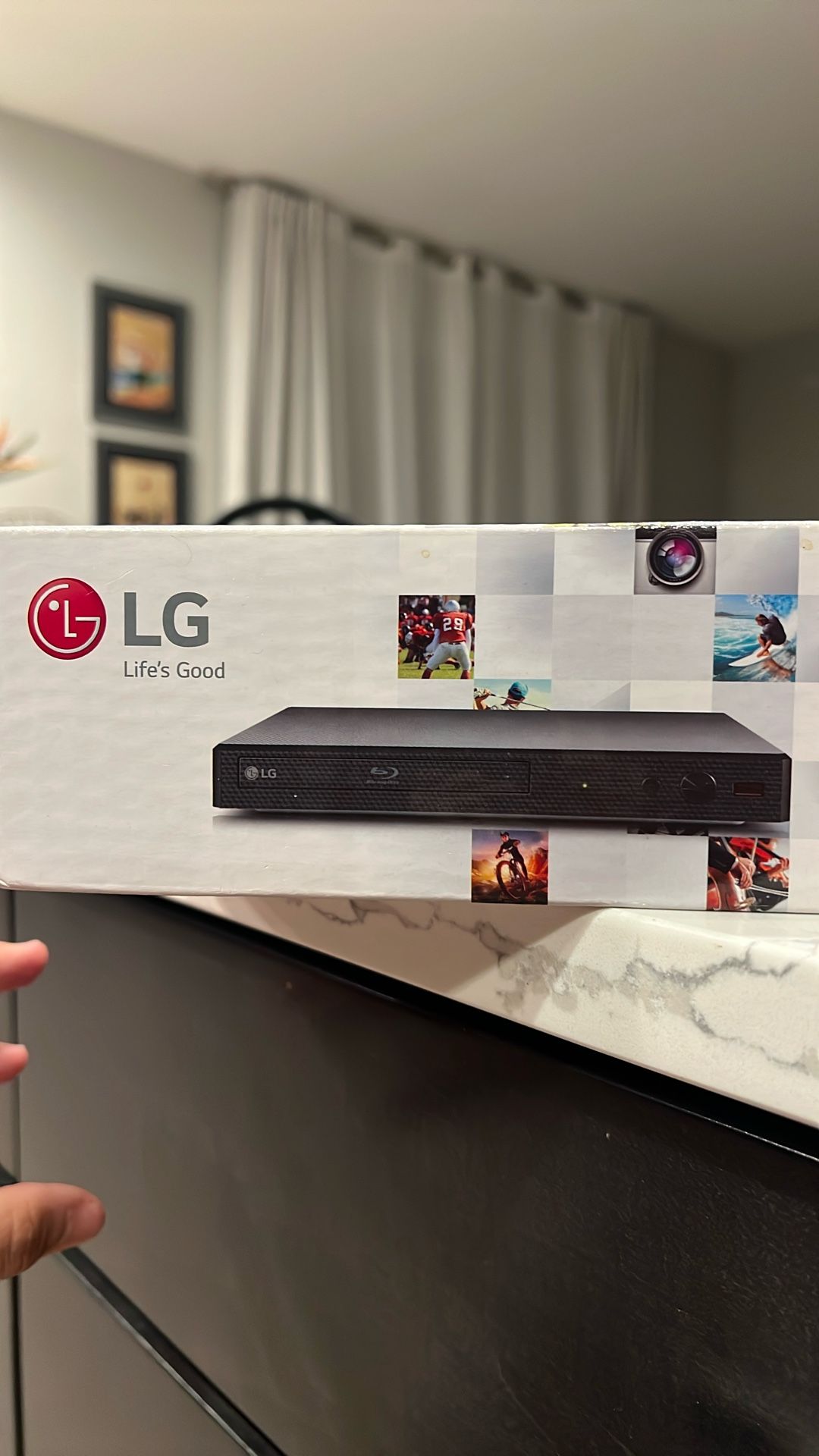 LG Wireless streaming Blu Ray Disc/ DVD Player