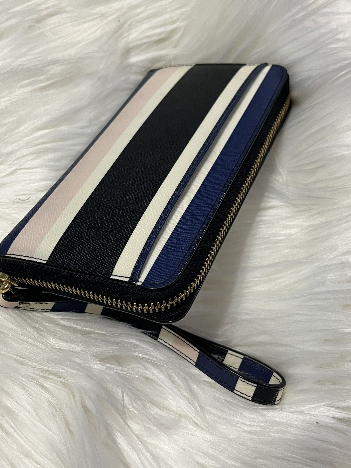 Kate Spade ♠️ Wallet