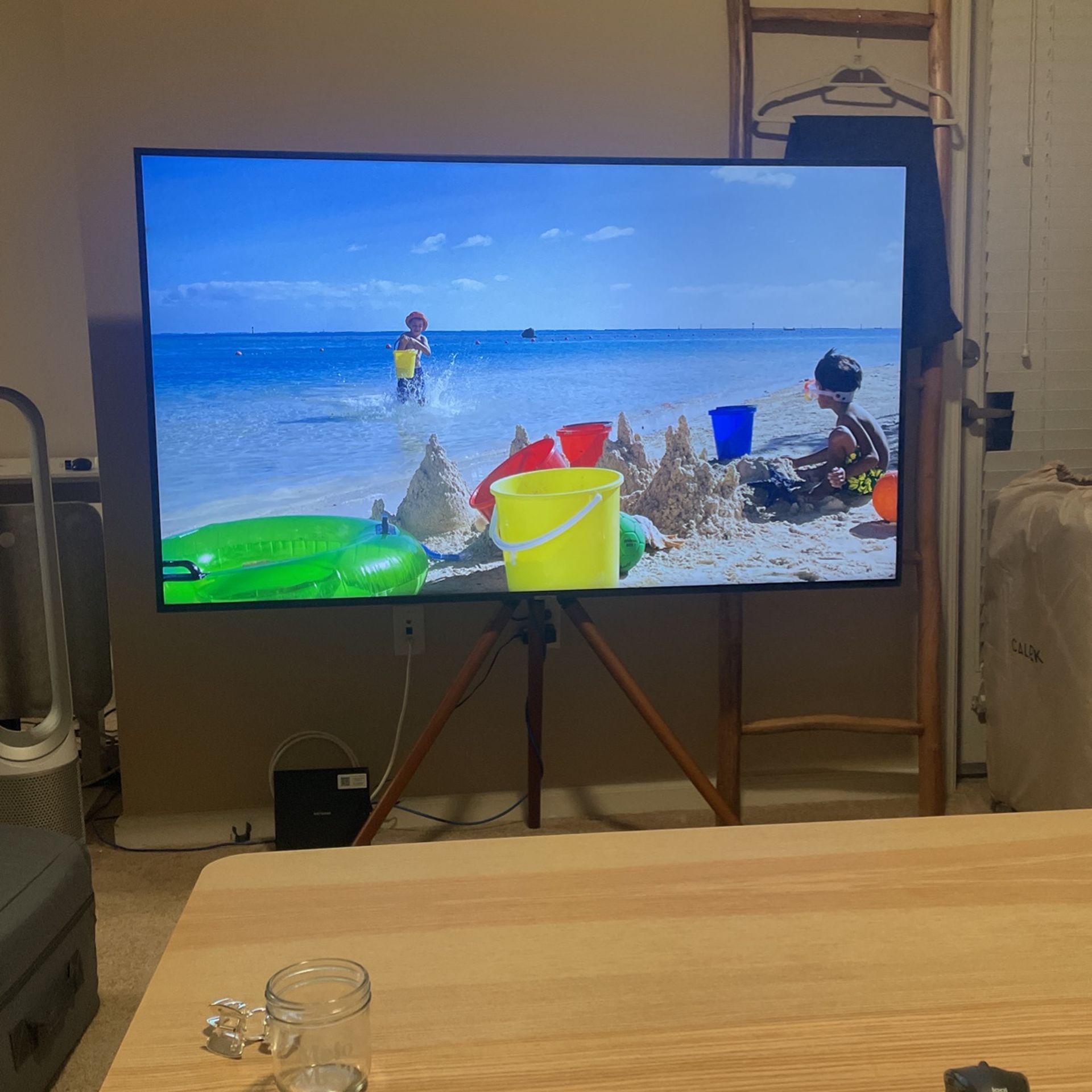 SAMSUNG / UN65NU6950F - 65” 4K TV $300!!!