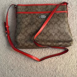 Guess Shoulder Bag