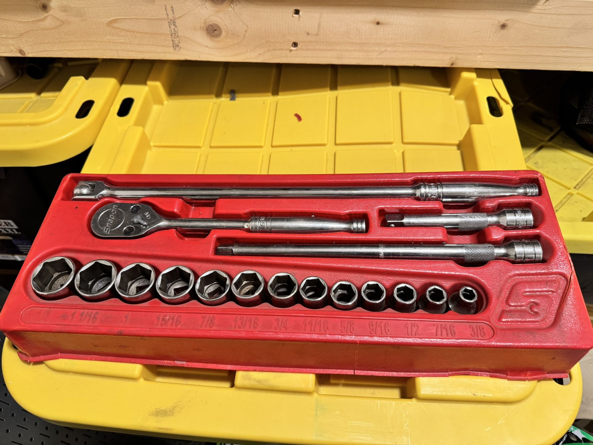 Snap-on 17 Piece 1/2” Drive Ratchet And Socket Set 6 Point
