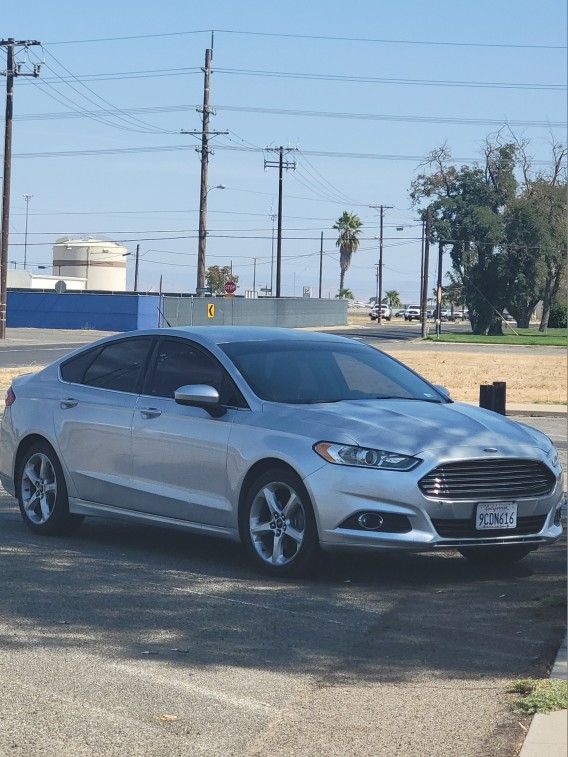 Twenty Sixteen F Fusion 2.5L V4