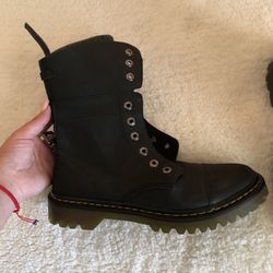 Dr.Martens Boots