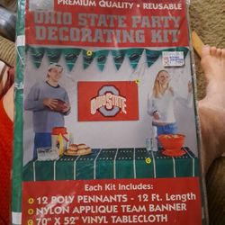 New Ohio State Party Decorating Kit. 