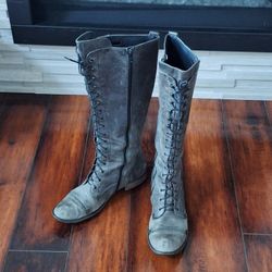 Charles David Regiment knee-high, lace-up boots, gray distressed leather, Sz 10