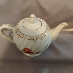 Fine China Tuscany Collection Tea Kettle