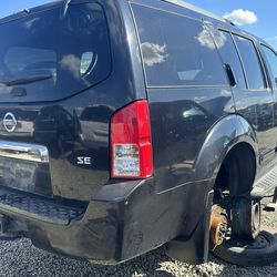 PARTS FOR Nissan pathfinder 07-11 DOORS