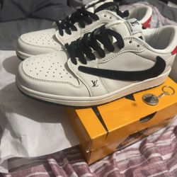 AIR JORDAN 1 LOW TRAVIS SCOTT X LV  BLACK RED
