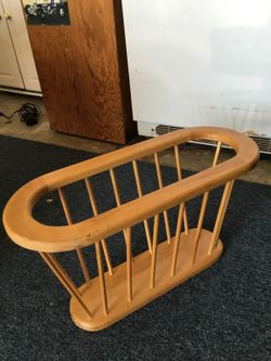 Very nice wood magazine rack