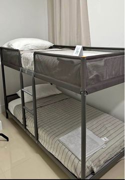 Bunk bed