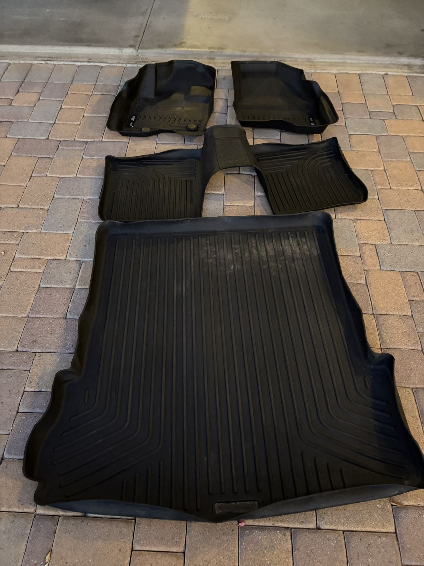 Ford Explorer Floor Mat Set
