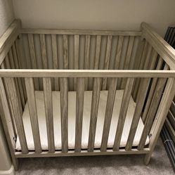 Baby crib