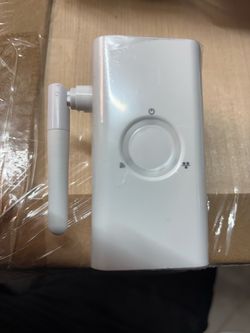 LG Innotek LTPFBTRP01 WiFi PoE Bridge / Vivint Camera Adapter