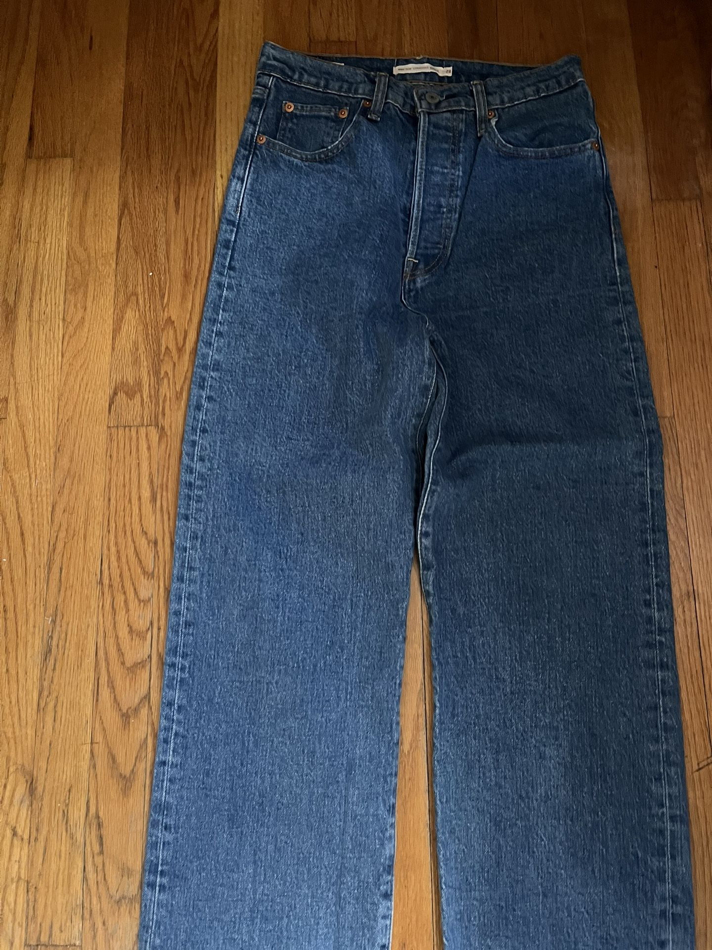 Levis Ribcage Straight Ankle Jeans