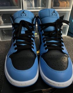 Jordan mid 1s