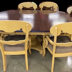 Nichols & Stone Dining Table 6 Chairs 