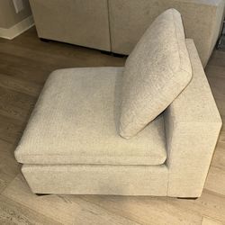 Thomasville Lowell Armless Chair