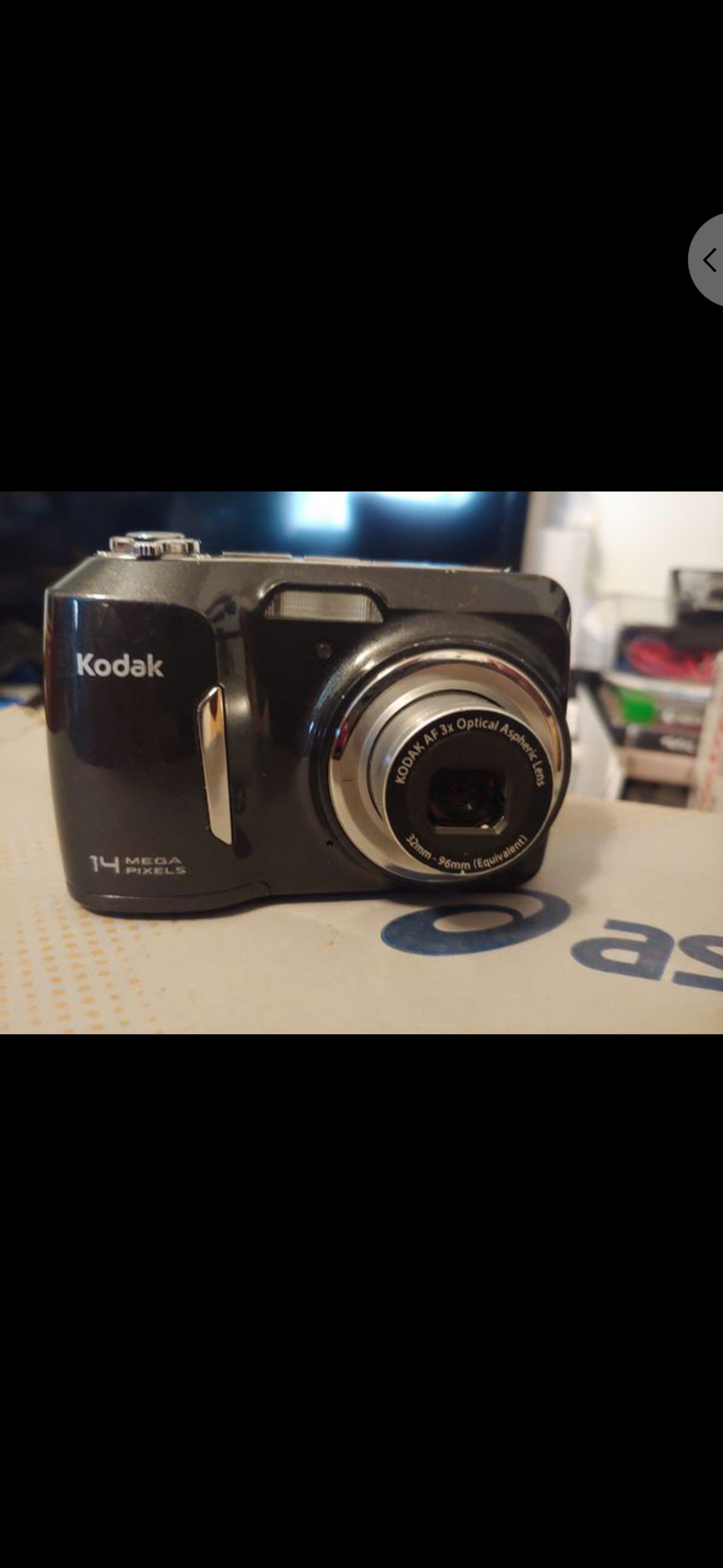 Kodak Easyshare c183 digital camera with 1 GB memory card