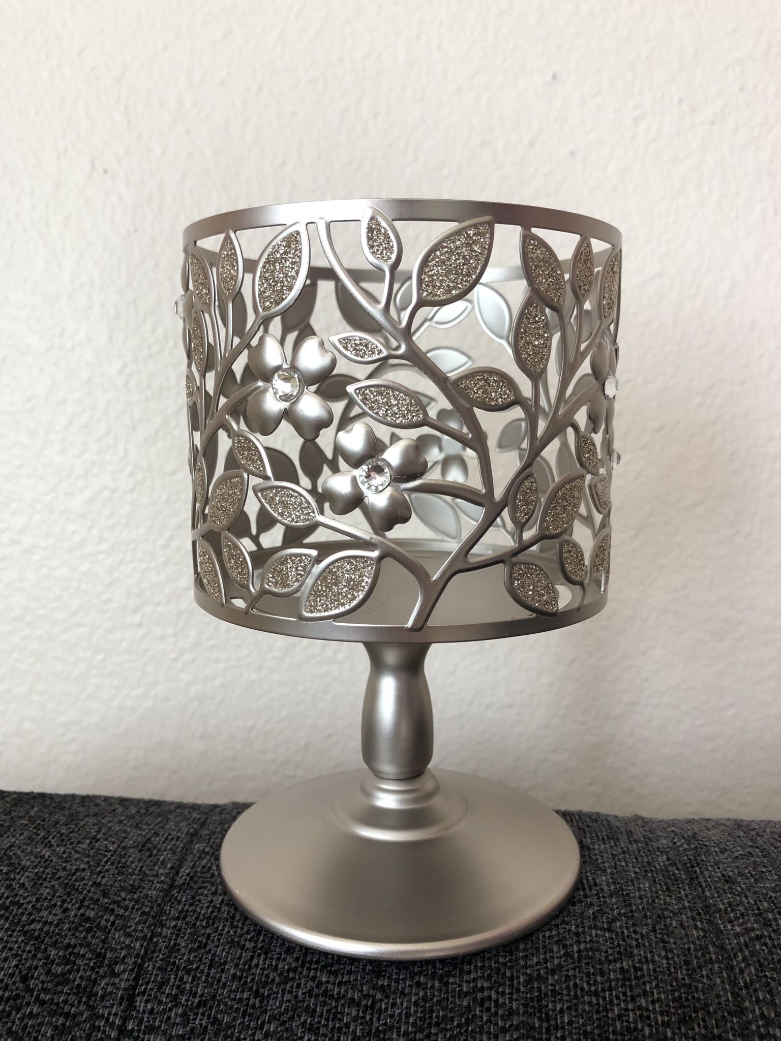 Dogwood Pedestal 3-Wick Candle Holder