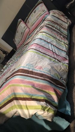 Duvet Cover King Size. Bathroom set. 2 Pieces pillows cases. FREE GIFT  Table Runner for Sale in El Cajon, CA - OfferUp