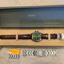 Seiko Alpinist SARB017 OG Model (Discontinued & Rare)
Includes OEM Bracelet + 3 Extra Straps