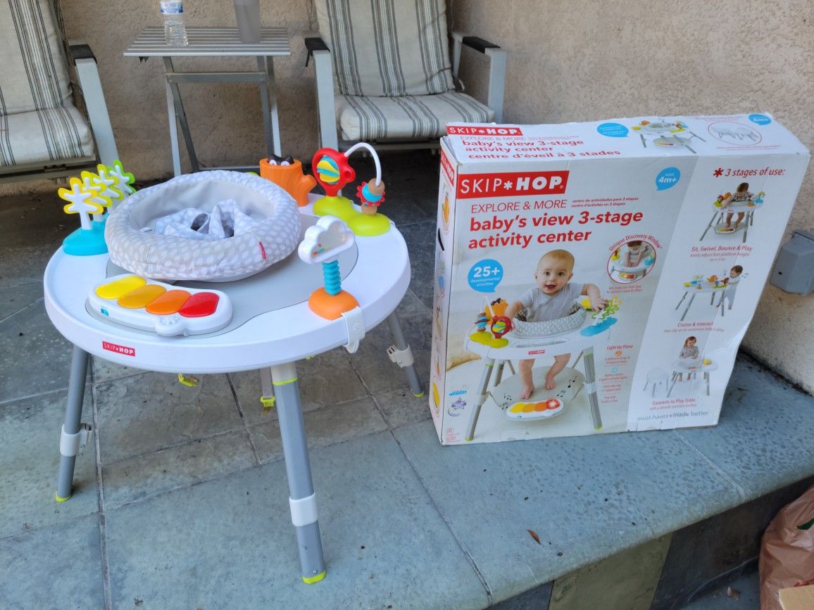 Activity Center Skip Hop