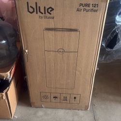 NEW IN BOX Blue Blueair Pure 121 Air Purifier Air Cleaner
