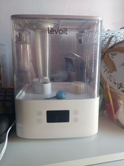 Levoit Classic 300S 6L 505 Sq Ft Ultrasonic Top-Fill Water Tank Smart Humidifier with Aromatherapy, White