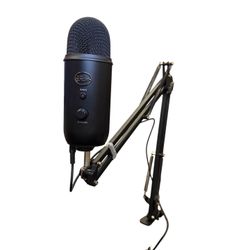 Blue Yeti USB microphone with boom arm and desk stand 