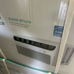 350 Sqft Hisense Smart AC 6,000 BTU 