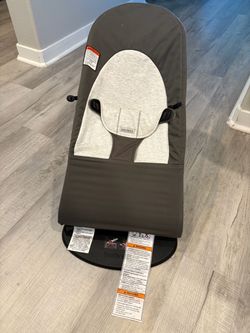 Baby Bouncer ( Baby Bjorn)