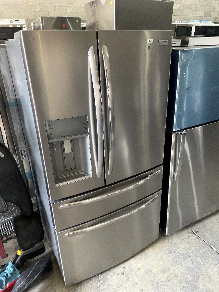 FRIGIDAIRE GALLERY 36” FRENCH DOOR REFRIGERATOR STAINLESS STEEL COUNTER DEPTH $750