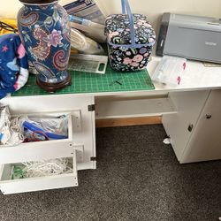 Sewing desk 