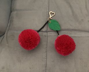 Betsy Johnson Clip For Purse Or Visor